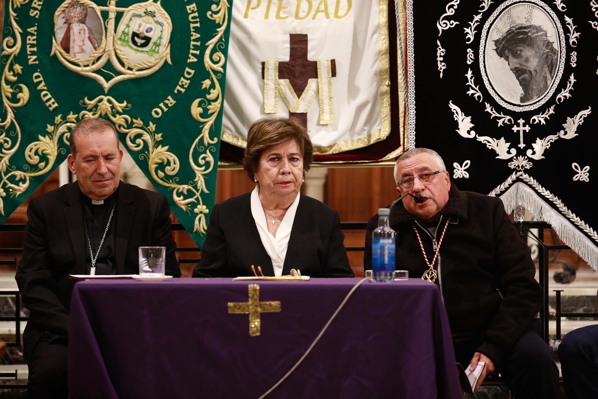 Galería de imágenes del pregón de Semana Santa