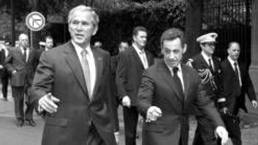 Bush y Sarkozy impedirán que Irán acceda al arma nuclear