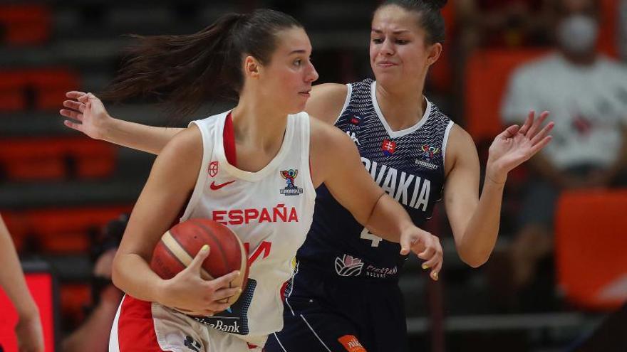 España exhibe su mejor cara en La Fonteta 