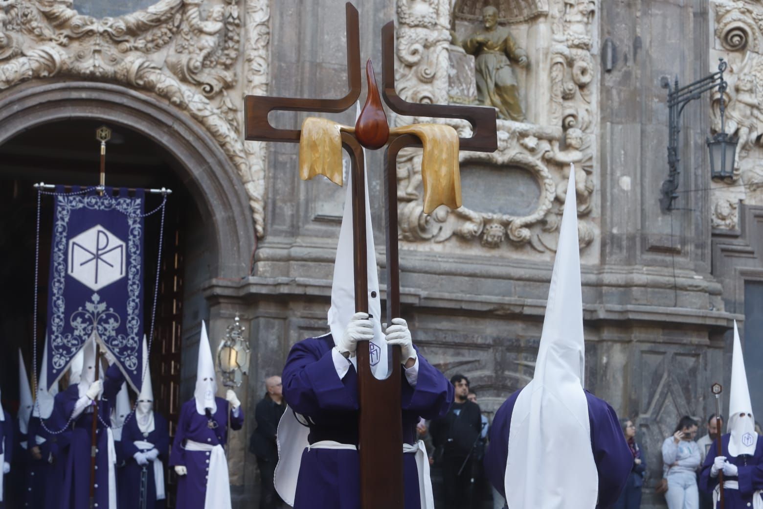 En imágenes | Procesiones del Jueves Santo en Zaragoza