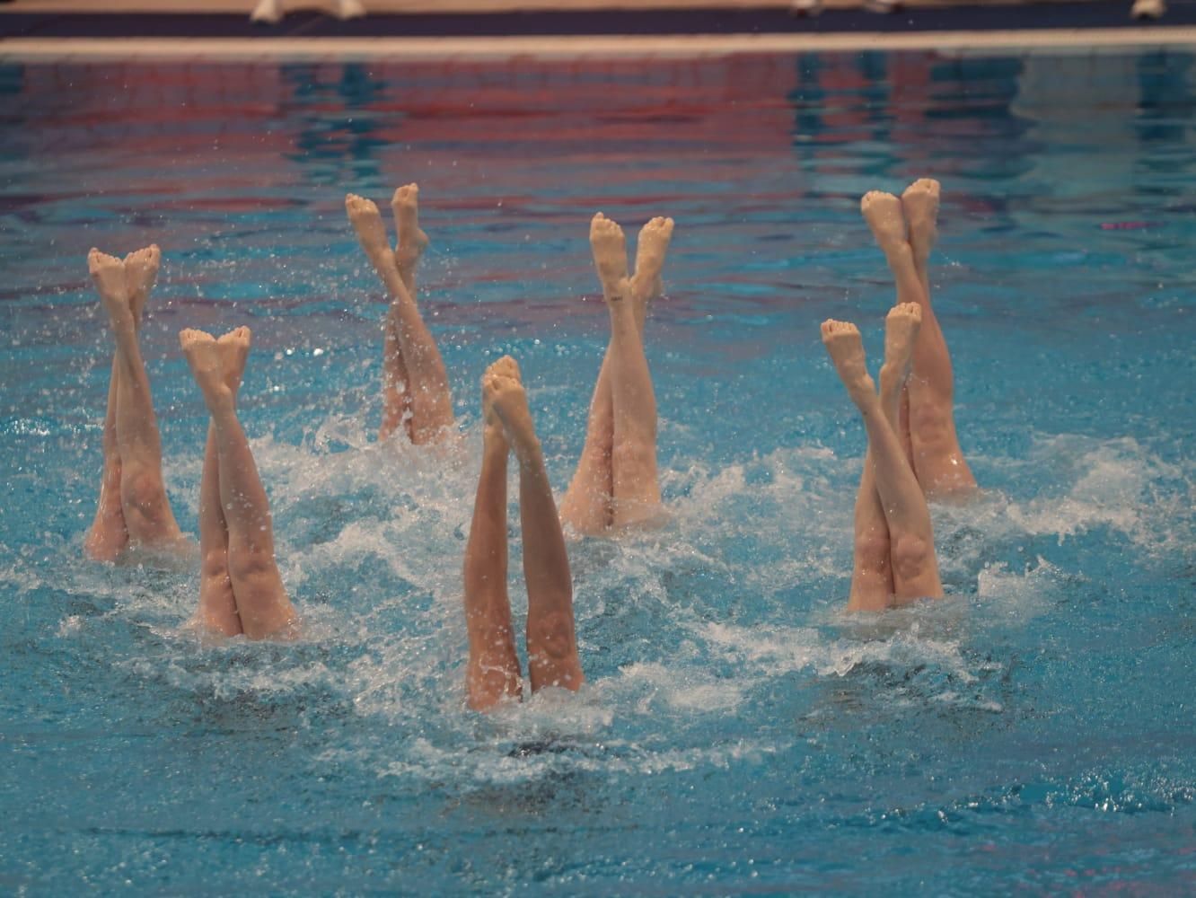 Exhibición solidaria por la dana del equipo español de natación artística