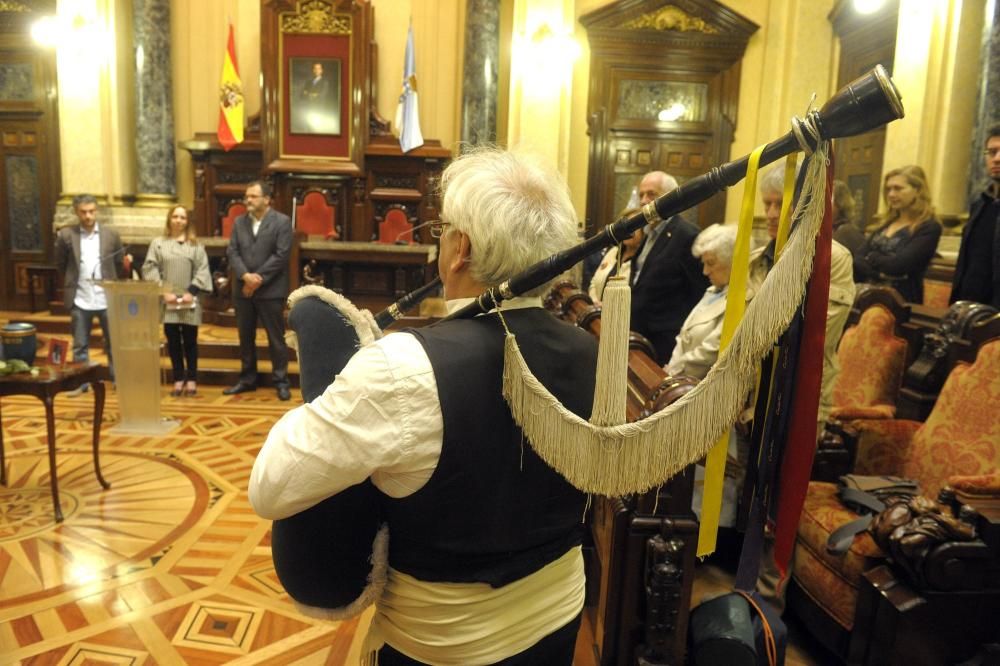 Homenaje a María Teresa Alvajar de la CRMH en A Co