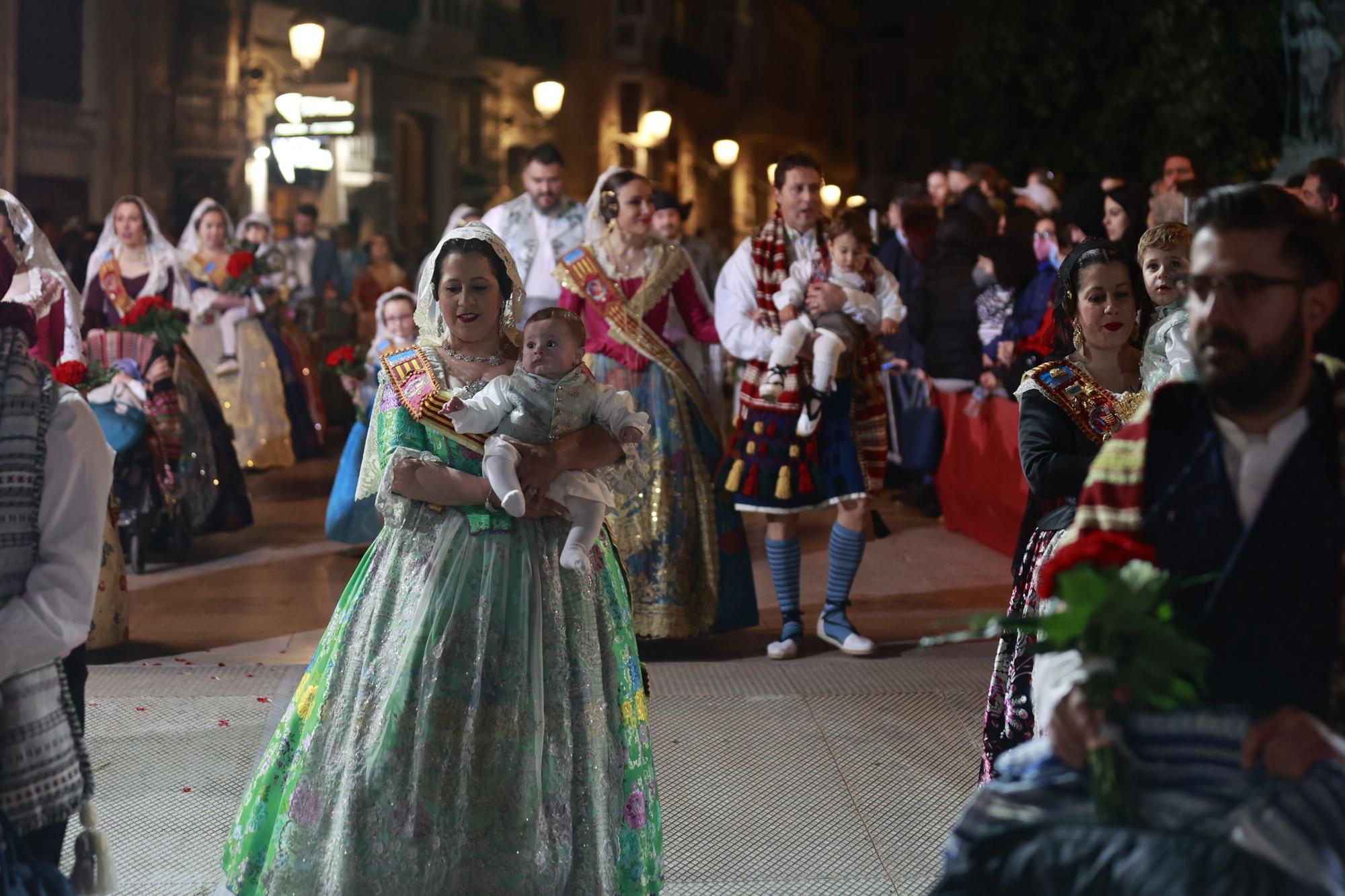 Búscate en el segundo día de ofrenda por la calle Quart (entre las 19:00 a las 20:00 horas)