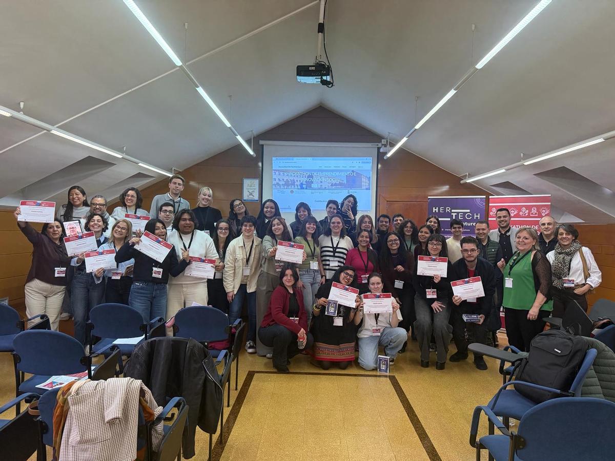 Foto de todos los participantes