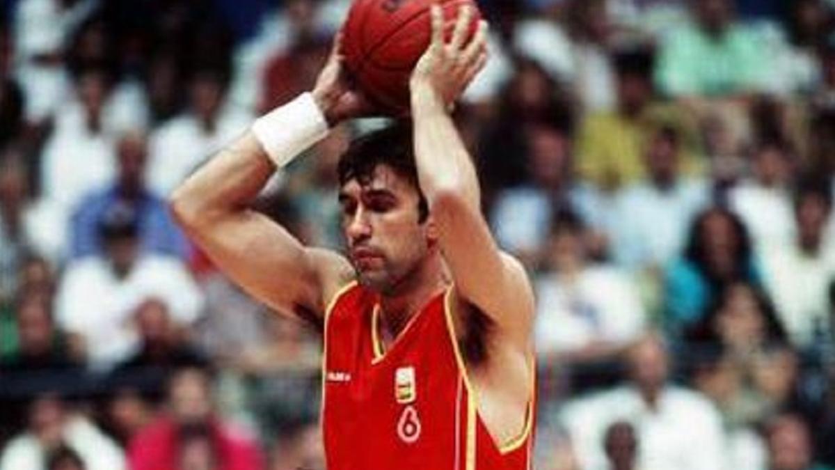 El exjugador de baloncesto Chechu Biriukov.