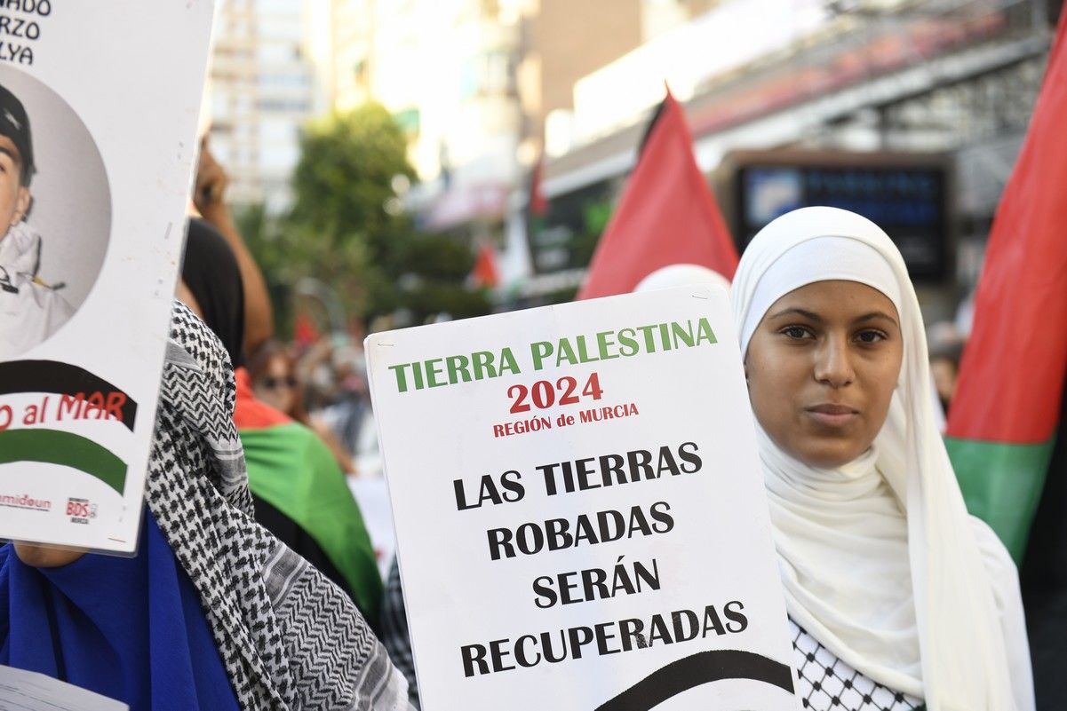 La manifestación de Murcia a favor de Gaza, en imágenes