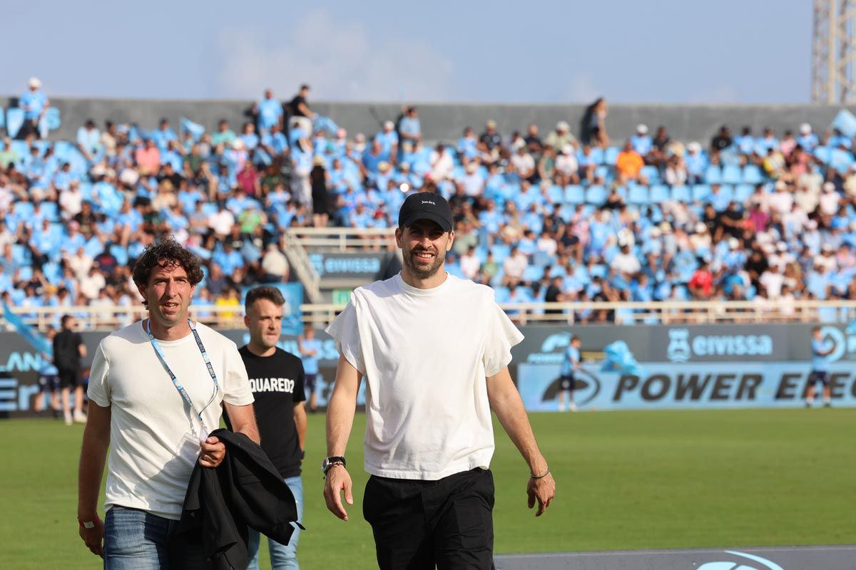Galería: Piqué en Ibiza para ver el partido de la UD-Andorra