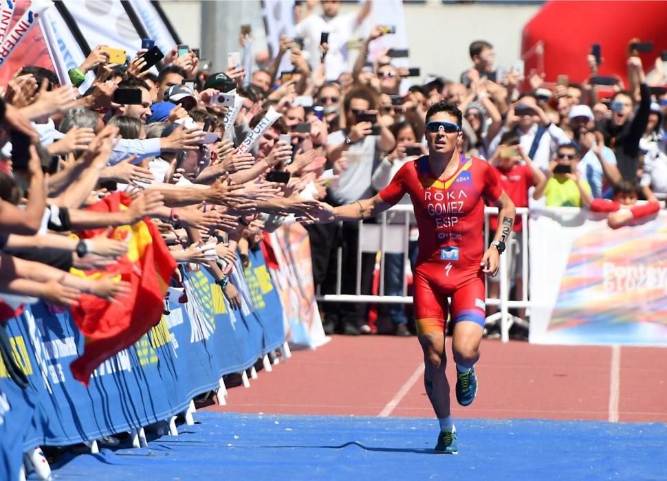 El Mundial de Triatlón en Pontevedra, la fiesta del deporte. // G. Santos