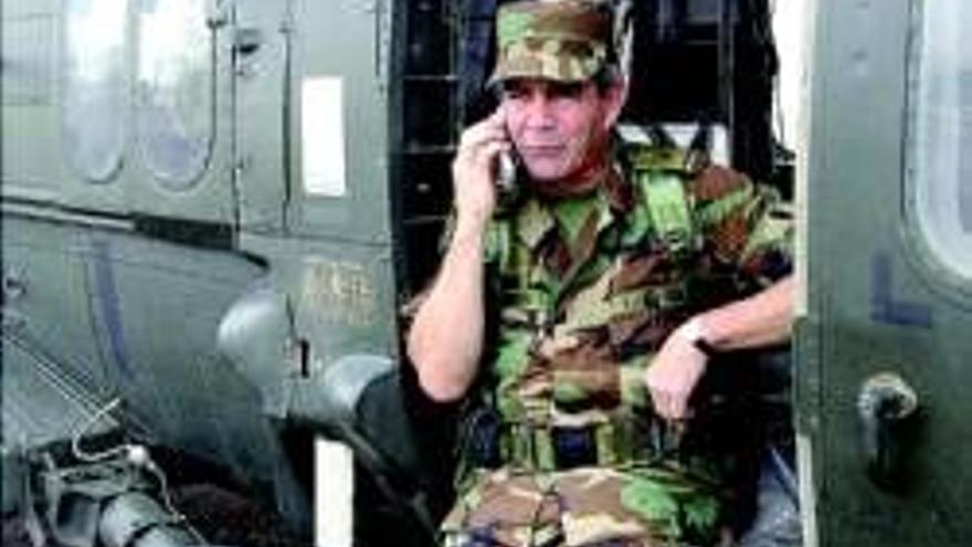 Cae el jefe militar de Colombia por ejecuciones extrajudiciales