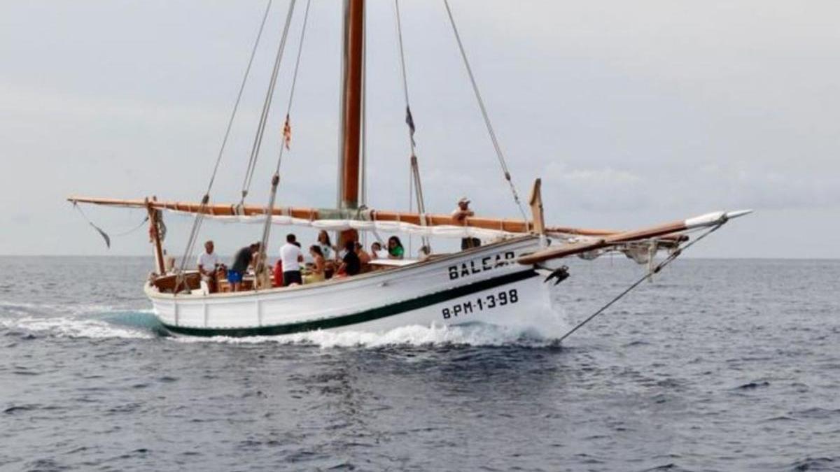 ‘La Balear’ navega por las Malgrats