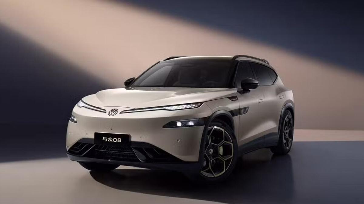 Volkswagen y Xpeng dan a luz su primer automóvil desarrollado de manera conjunta, el ID.UNYX 08