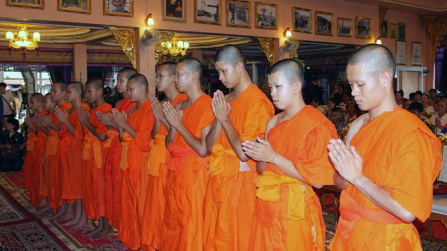 Los niños de la cueva de Tailandia se ordenan monjes budistas