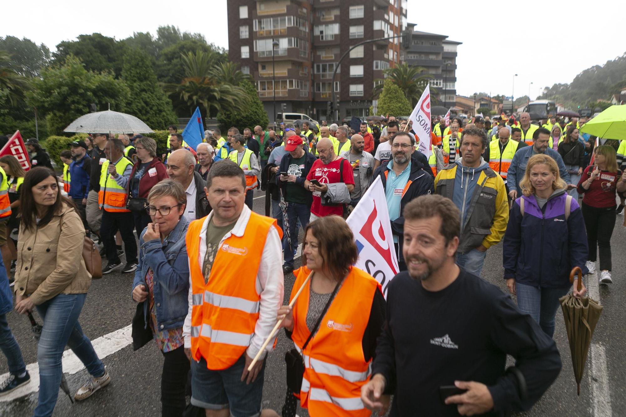 EN IMÁGENES: así transcurrió la marcha de los trabajadores de Saint-Gobain