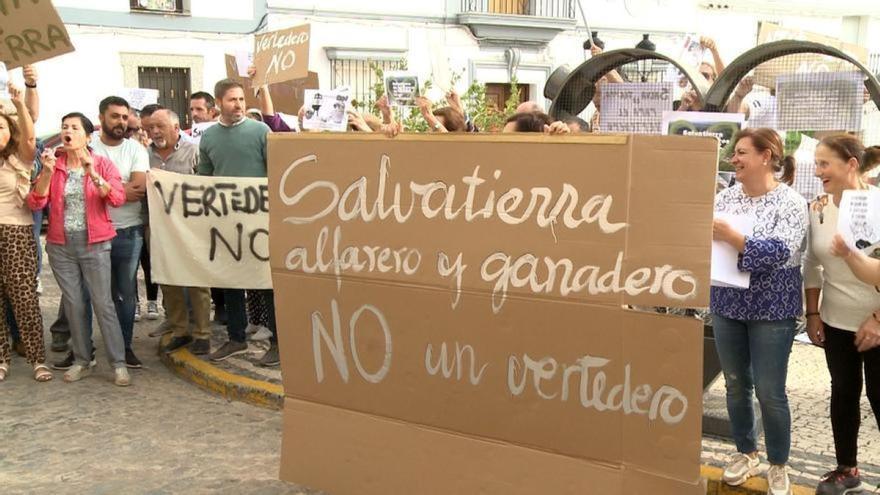 El archivo definitivo del vertedero no da por enterrado el proyecto