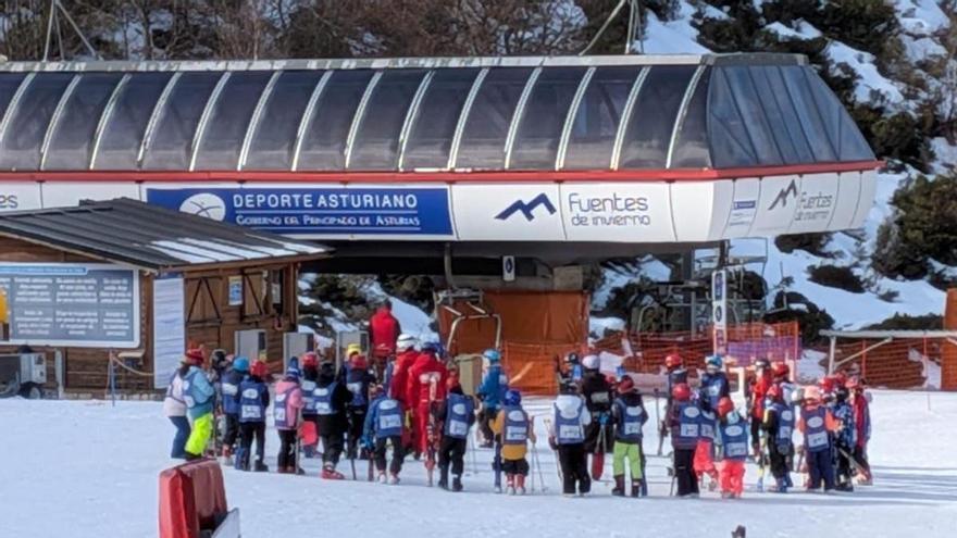 El PP asegura que las mejoras en las estación de esquí de Fuentes de Invierno anunciadas por el Principado "no tienen base legal ni económica"