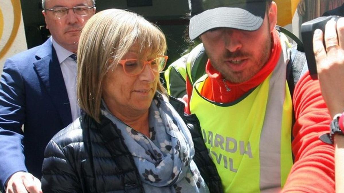 La primera teniente de alcalde de Reus, Teresa Gomis, tras ser puesta en libertad.