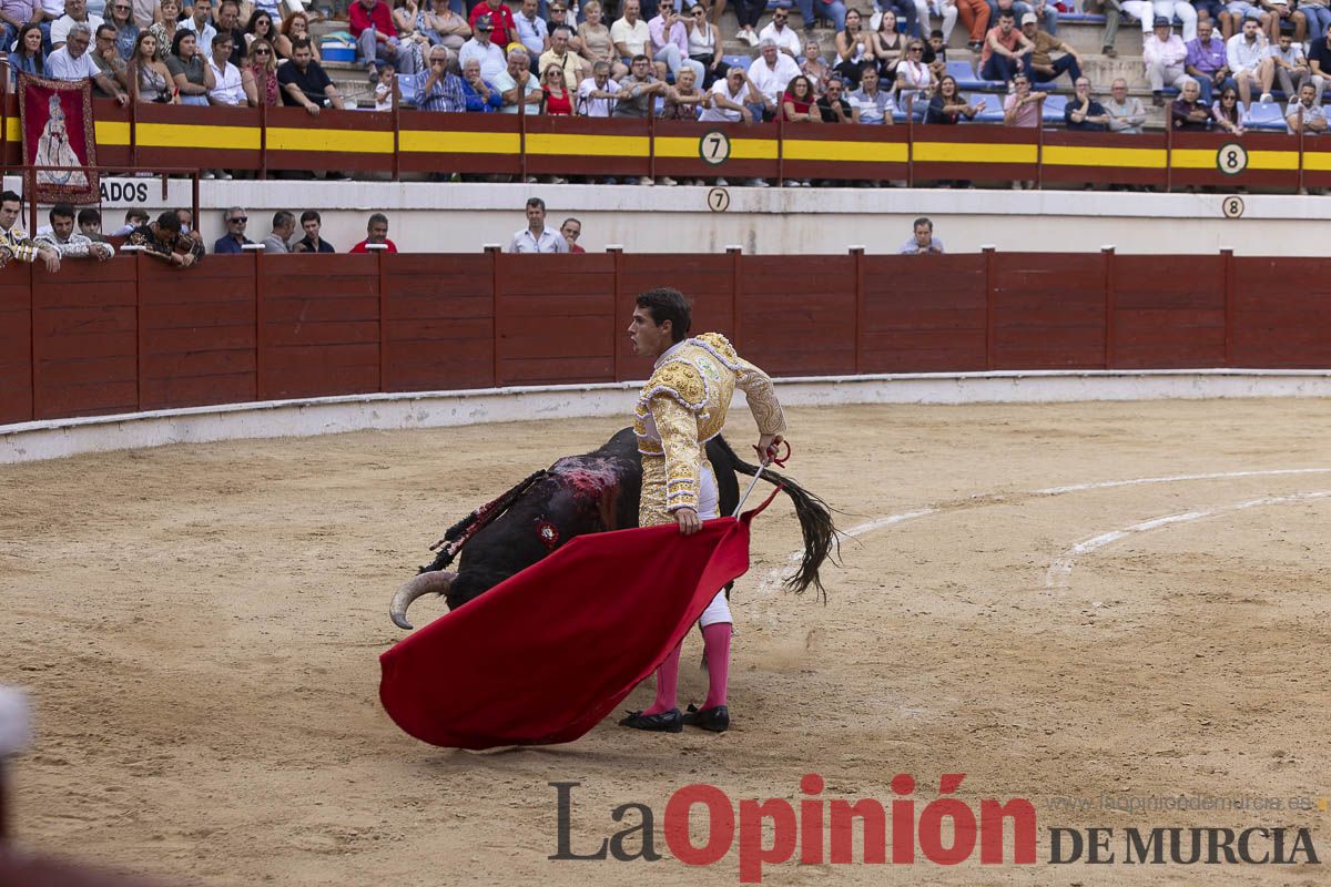Tarde histórica en Abarán con la alternativa de José María Trigueros y el indulto de Tomás Rufo, junto a Castella salieron a hombros