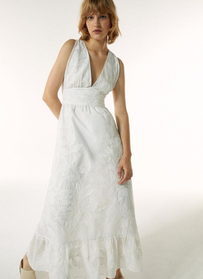 Vestido con bordado de hojas