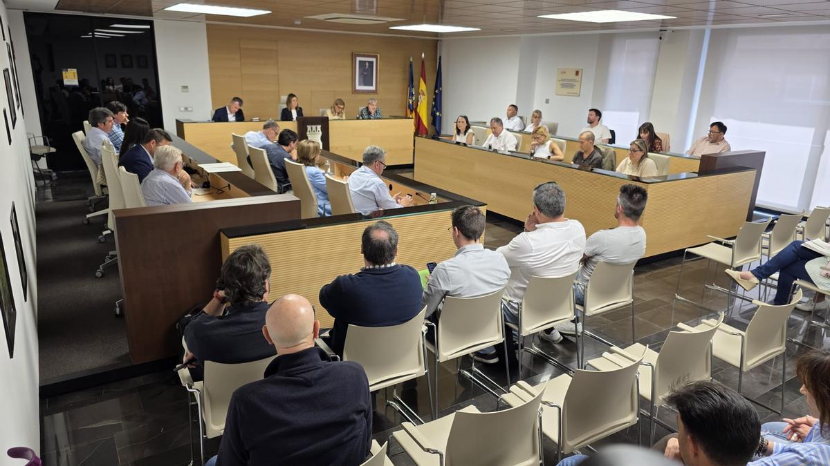 Imagen del pleno de Almassora celebrado este lunes.
