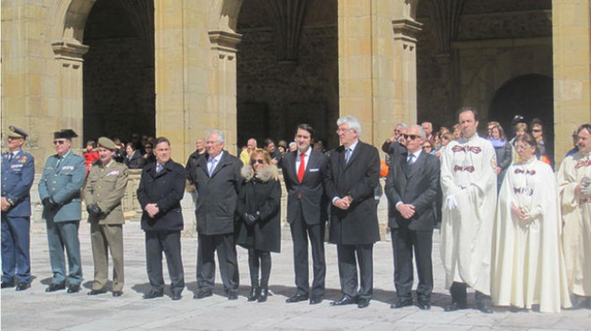 Isabel Carrasco va presenciar la tradicional cerimònia dels caps al claustre de San Isidoro (abril 2013).