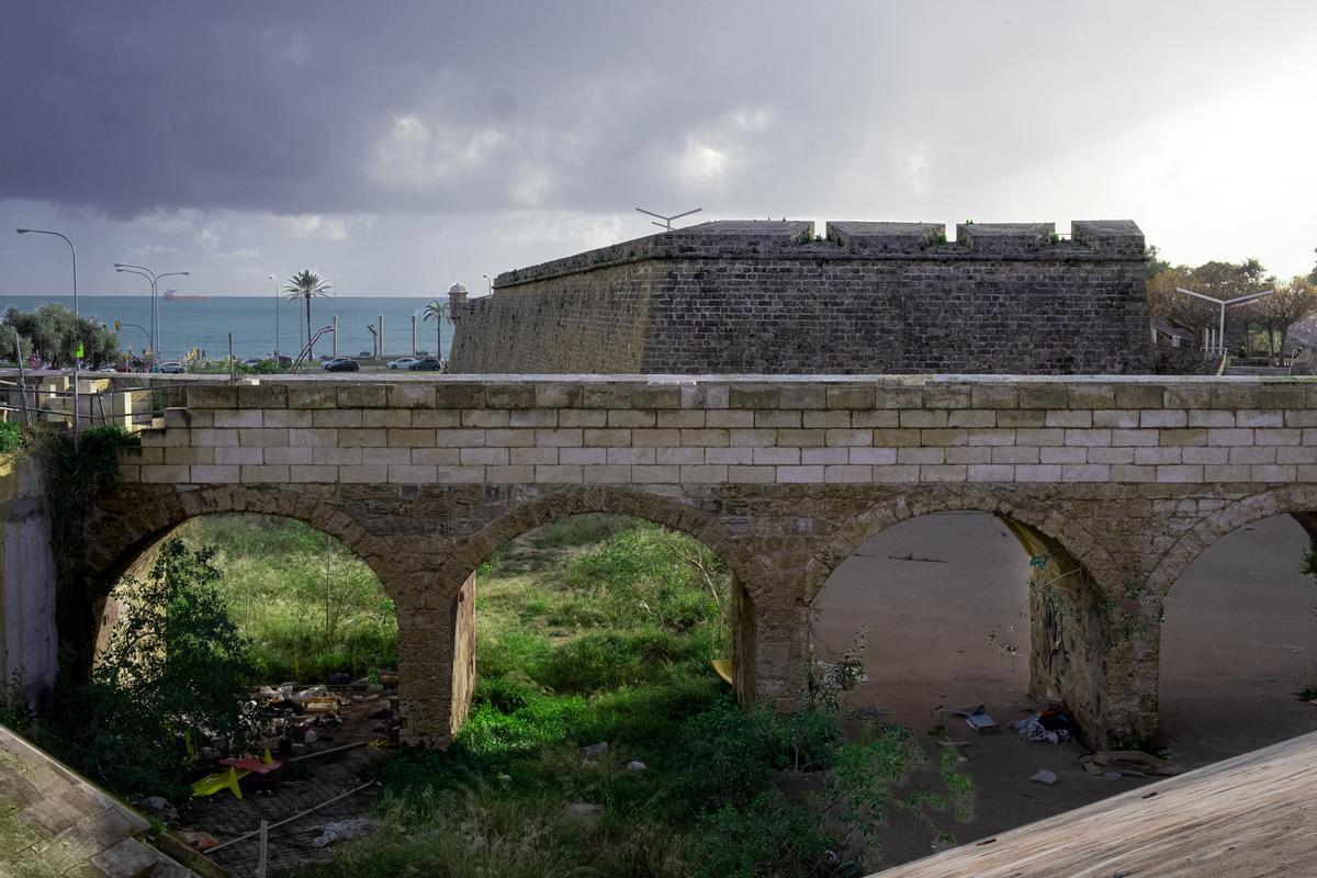 Vista del Baluard del Príncep desde la Porta del Camp