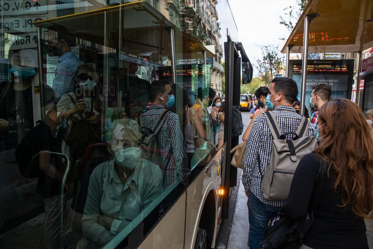 Primer día de huelga de autobuses en Barcelona