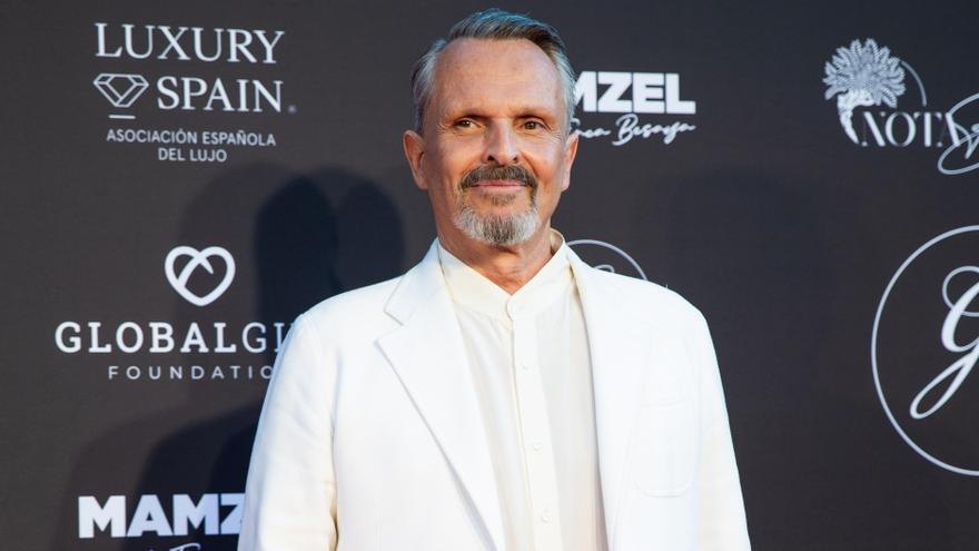 Miguel Bosé posa en el photocall de la Gala Global Gift, a 24 de julio de 2023, en Marbella (España).    GLOBAL GIFT    Europa Press / Europa Press    24/7/2023