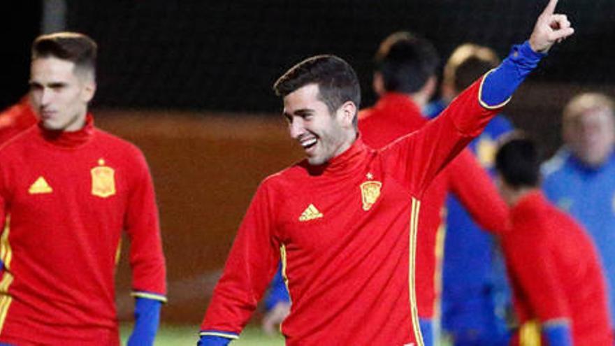 Gayà completa el entrenamiento con la selección.