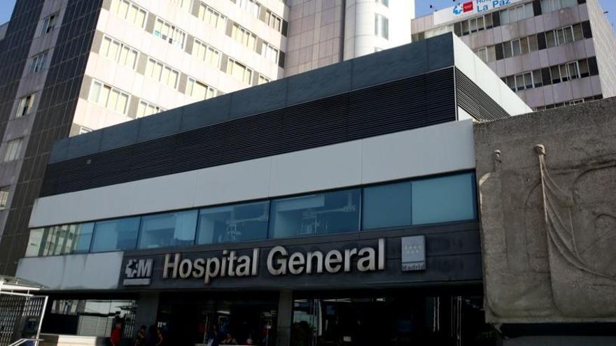 Hospital de la Paz donde hallaron el cuerpo de un hombre en el hueco del ascensor.