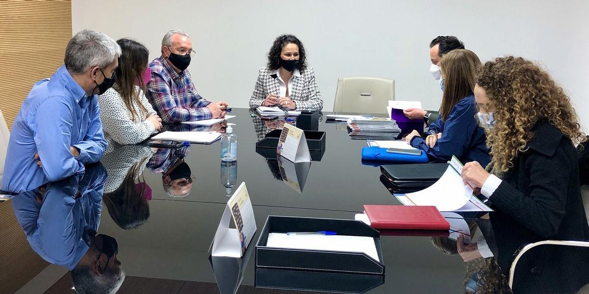 El consistorio de Almassora se reunió con la Federación de Polígonos Empesariales de la Comunitat Valenciana (Fepeval) para abundar en las próximas iniciativas de desarrollo.