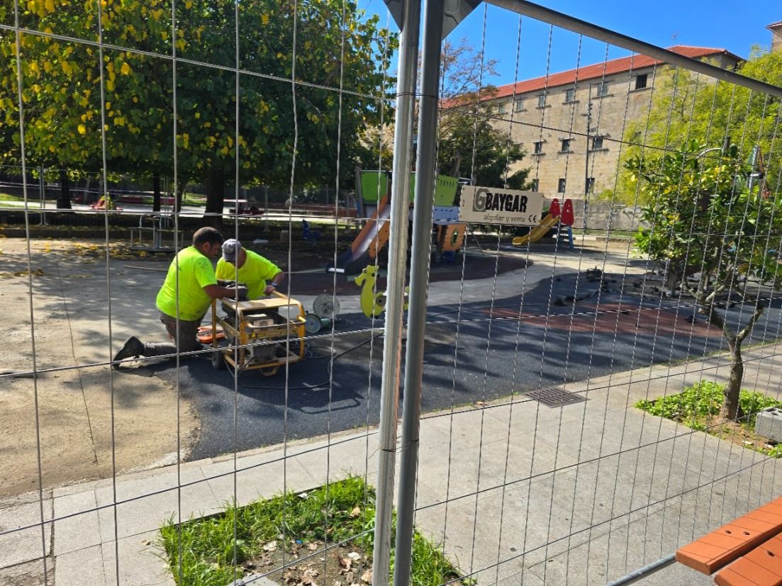 Así se reparara el parque infantil de A Xunqueira, uno de los más importantes y concurridos del Concello de Vilagarcía.