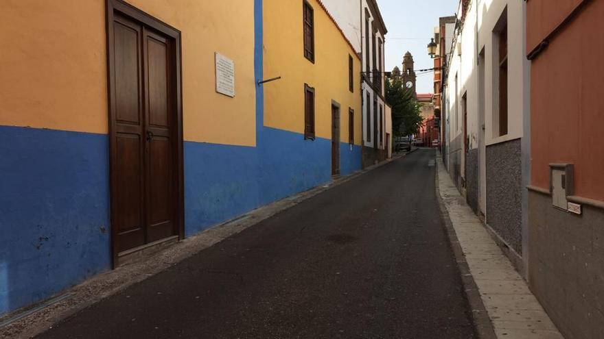 La calle Santiago se cierra al tráfico para el inicio de las obras de reasfaltado