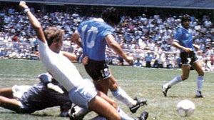 Espectacular gol de Maradona al Mundial 86 en un partit davant Anglaterra.