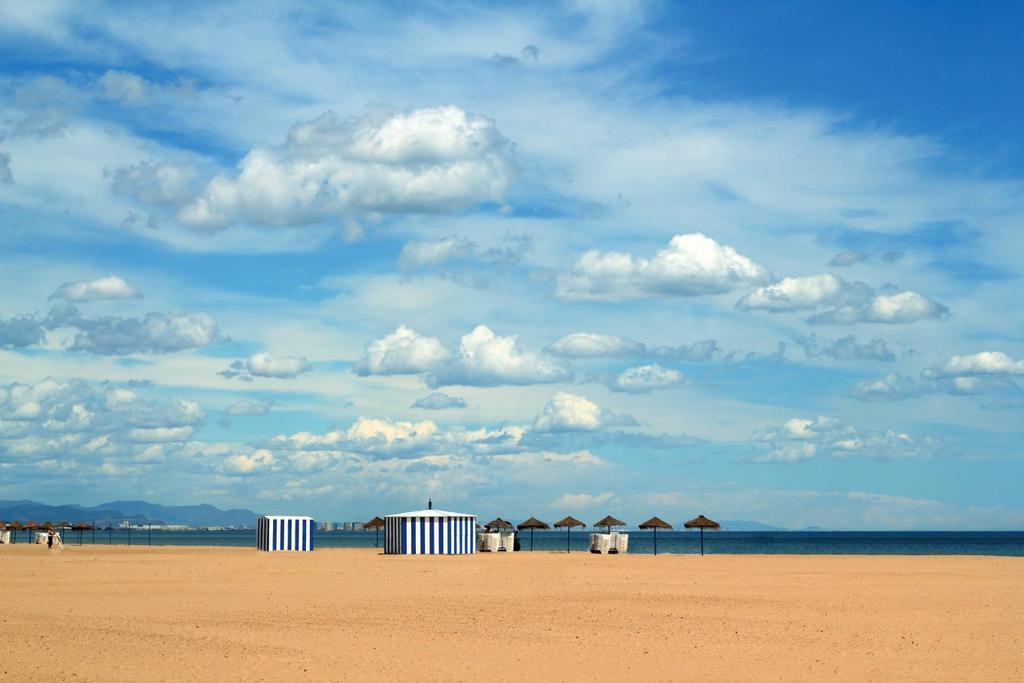 La playa de la Malvarrosa es uno de los iconos de Valencia