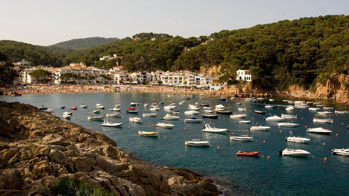 Playa de Tamariu, una de las elegidas por la Inteligencia Artifical como de las 10 mejores de Catalunya.