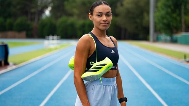 Jaël Bestué, con SPORT en el CAR Sant Cugat.