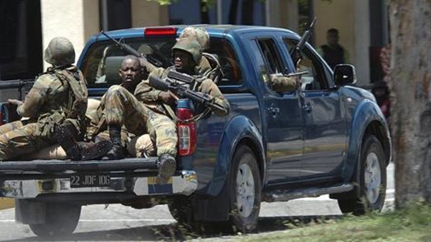 Soldados del ejército jamaicano.