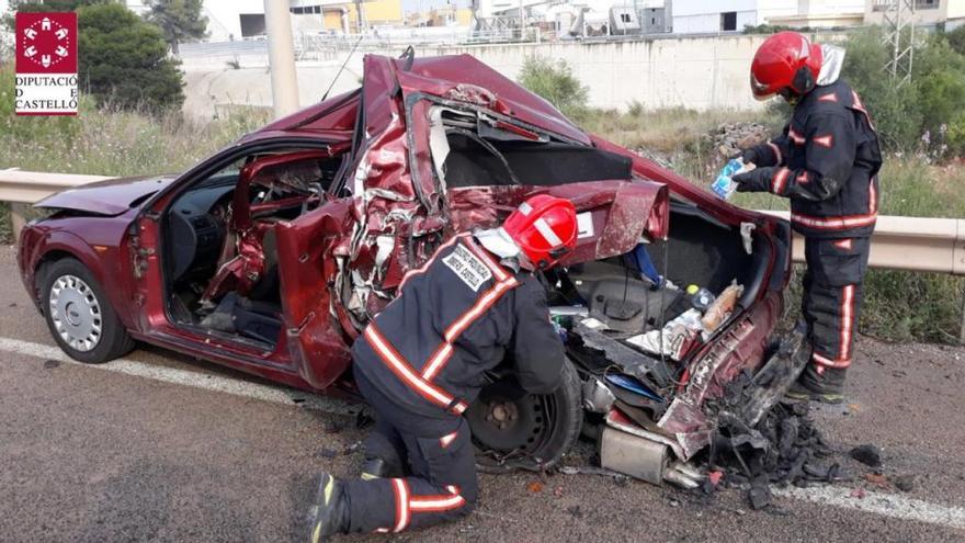 Dos heridos en un accidente en la CV-10 en Onda