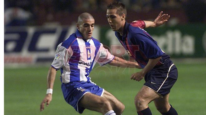 El día de su debut con el FC Barcelona en la temporada 2001/2002 contra el Deportivo La Coruña en Riazor