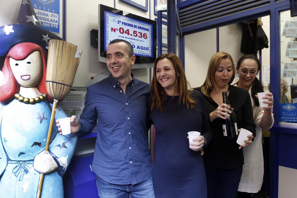 Segundo premio en la administración de la Brujita Generosa en la Avenida del Puerto