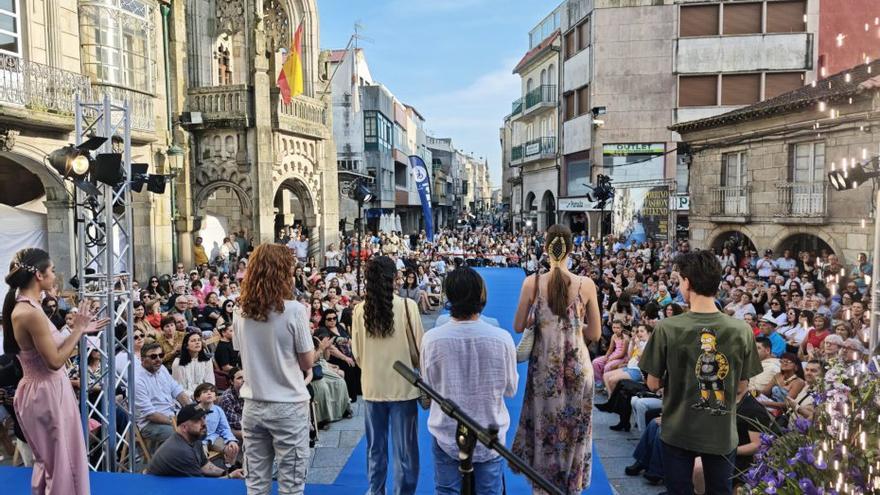 La «Fashion Weekend» llena de público el centro de Porriño