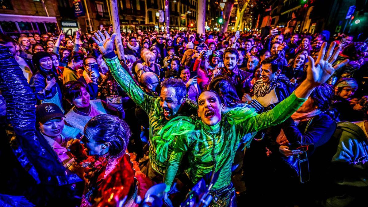 Arribo del Carnaval de 2024 en la Rambla, en Barcelona.