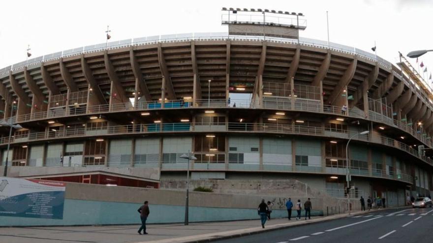 Un varón de avanzada edad fallece en la previa del partido del CD Tenerife