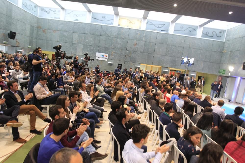 El presidente del Gobierno en funciones participó ayer en un acto de las Novas Xeracións del PP de Galicia junto a Feijóo y Ana Pastor.