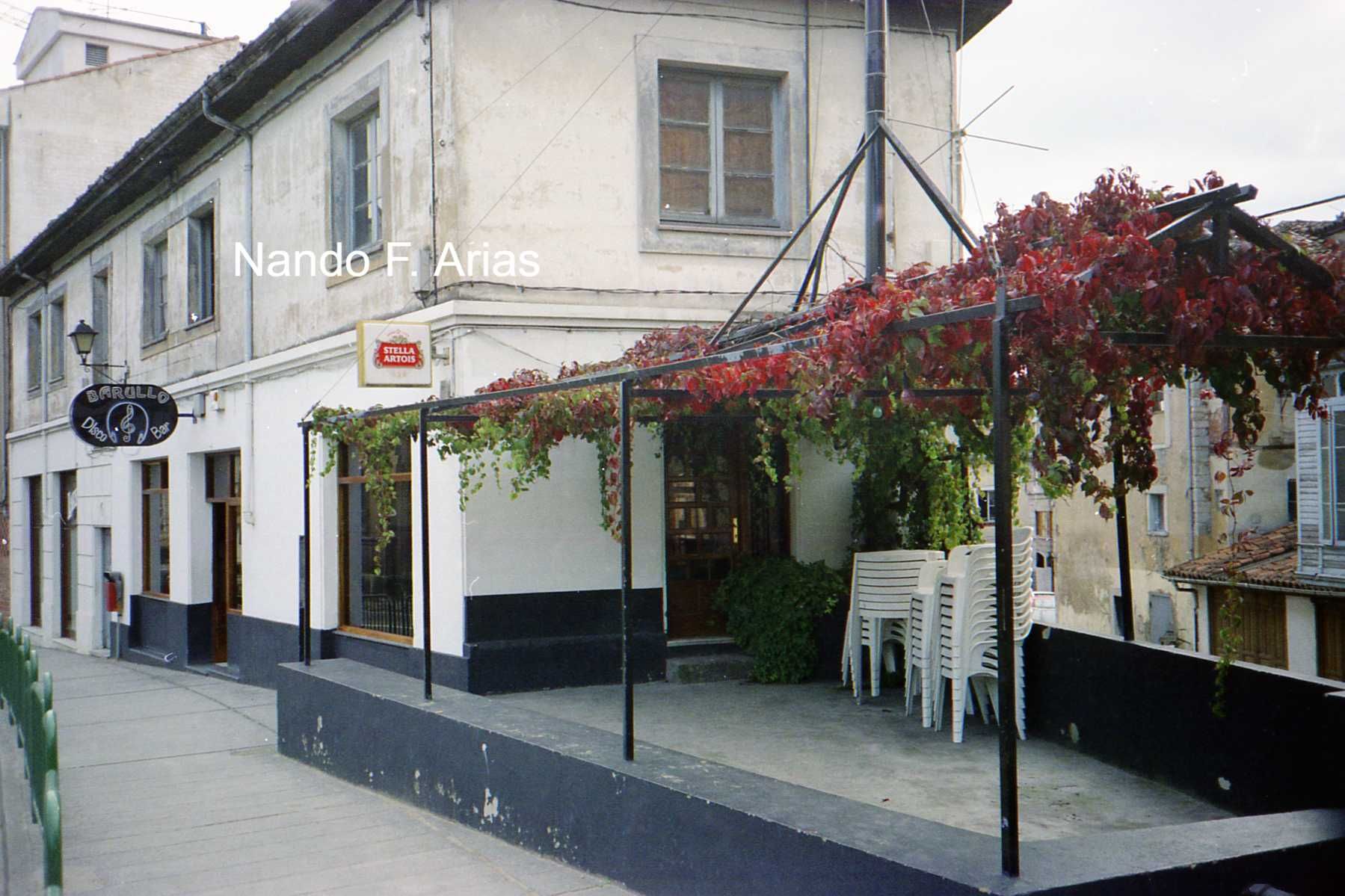 En imágenes, los locales míticos de finales de siglo en Grado