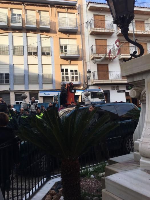 Polémica retirada de la Cruz en Callosa