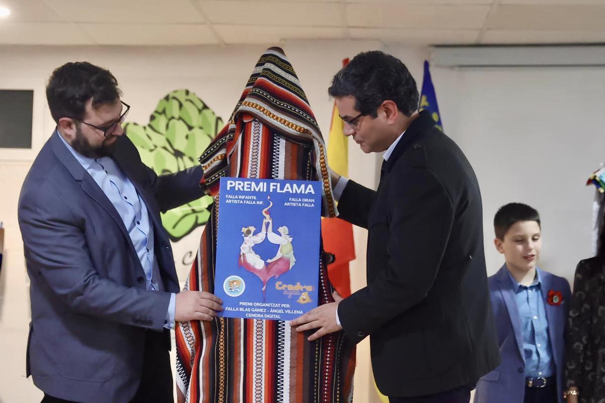 Blas Gámez y Cendra Digital presentaron el premio Flama