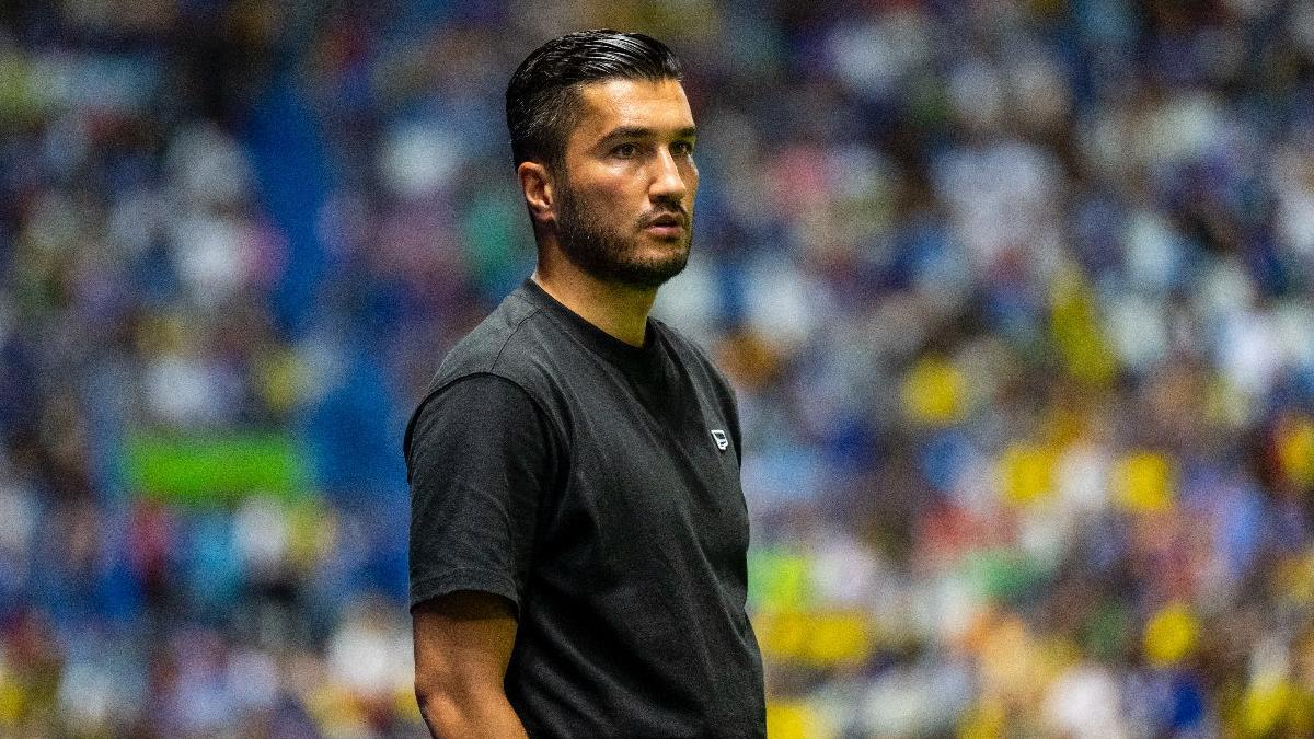 El Borussia Dortmund despide a Sahin