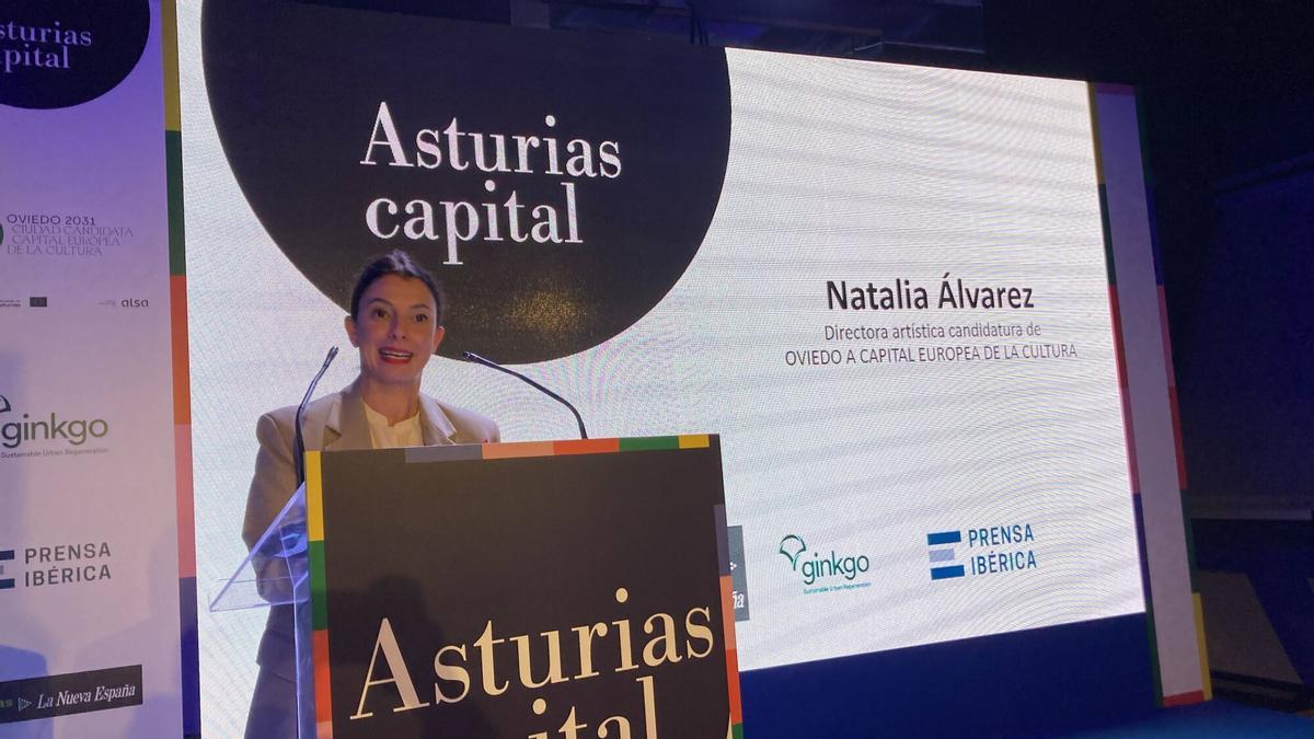 Natalia Álvarez Simó, durante su intervención en el acto "Asturias Capital" en el Movistar Arena