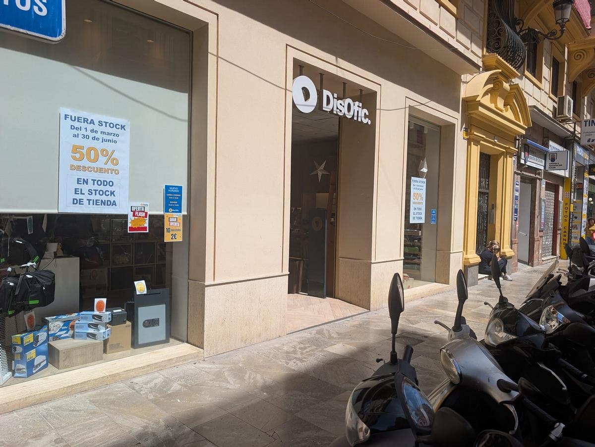 Otra imagen de la tienda de Disofic, en la calle Martínez del Centro Histórico de Málaga.